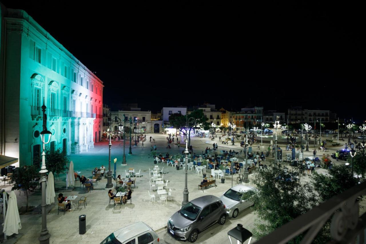 Palazzo Introna Bed & Breakfast Mola di Bari Ngoại thất bức ảnh