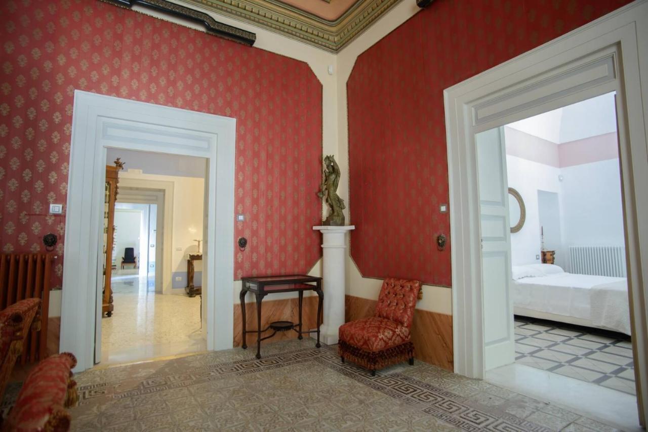 Palazzo Introna Bed & Breakfast Mola di Bari Ngoại thất bức ảnh