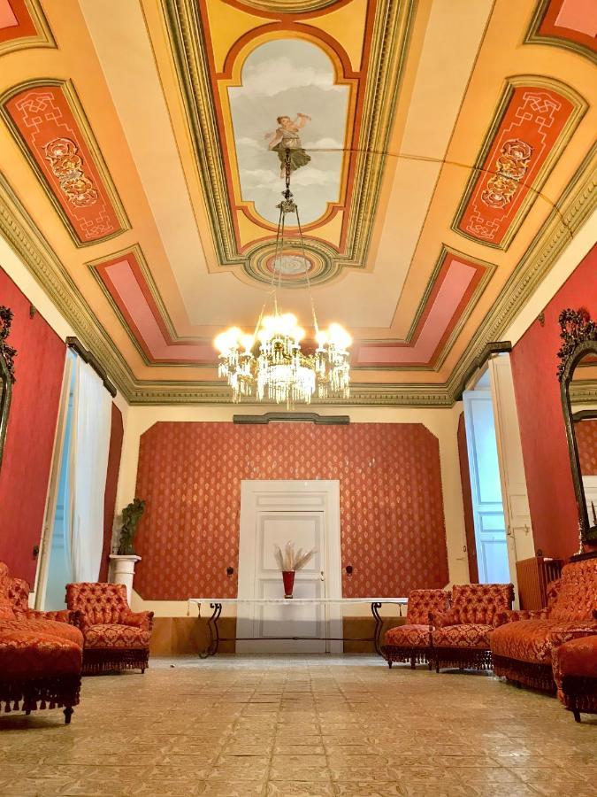 Palazzo Introna Bed & Breakfast Mola di Bari Ngoại thất bức ảnh